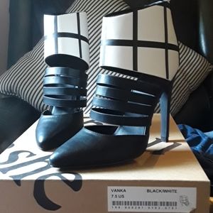 FINAL PRICE Beau + Ashe heels